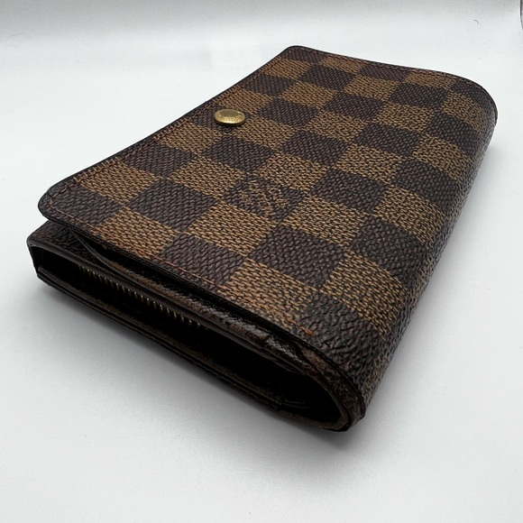 Louis Vuitton Wallet - Picture 3 of 10